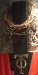 Венац од трња  (драча) на Христовој глави  у току страдалног пута ка Голготи,  исплели су римски војници